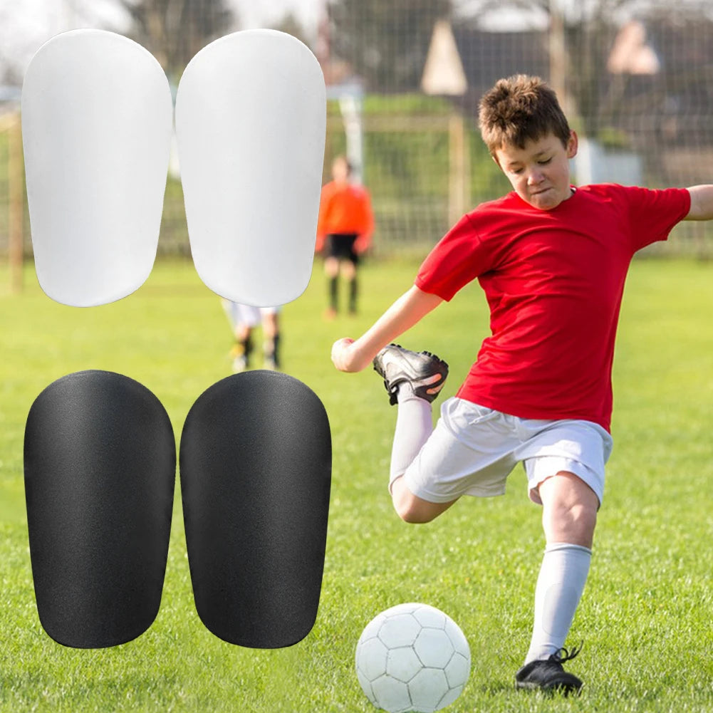 1 paar mini voetbal scheenbeschermers, super fijn en licht