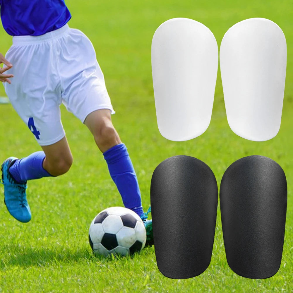 1 paar mini voetbal scheenbeschermers, super fijn en licht